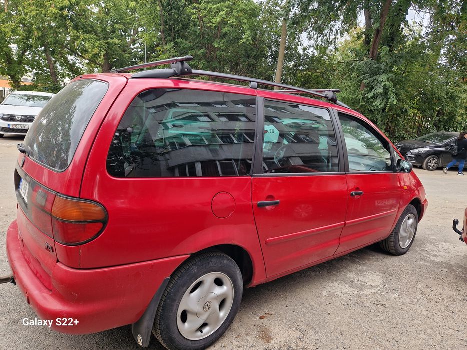 Vând VW Sharan fabricație 1999 in stare de funcționare cu actele la zi