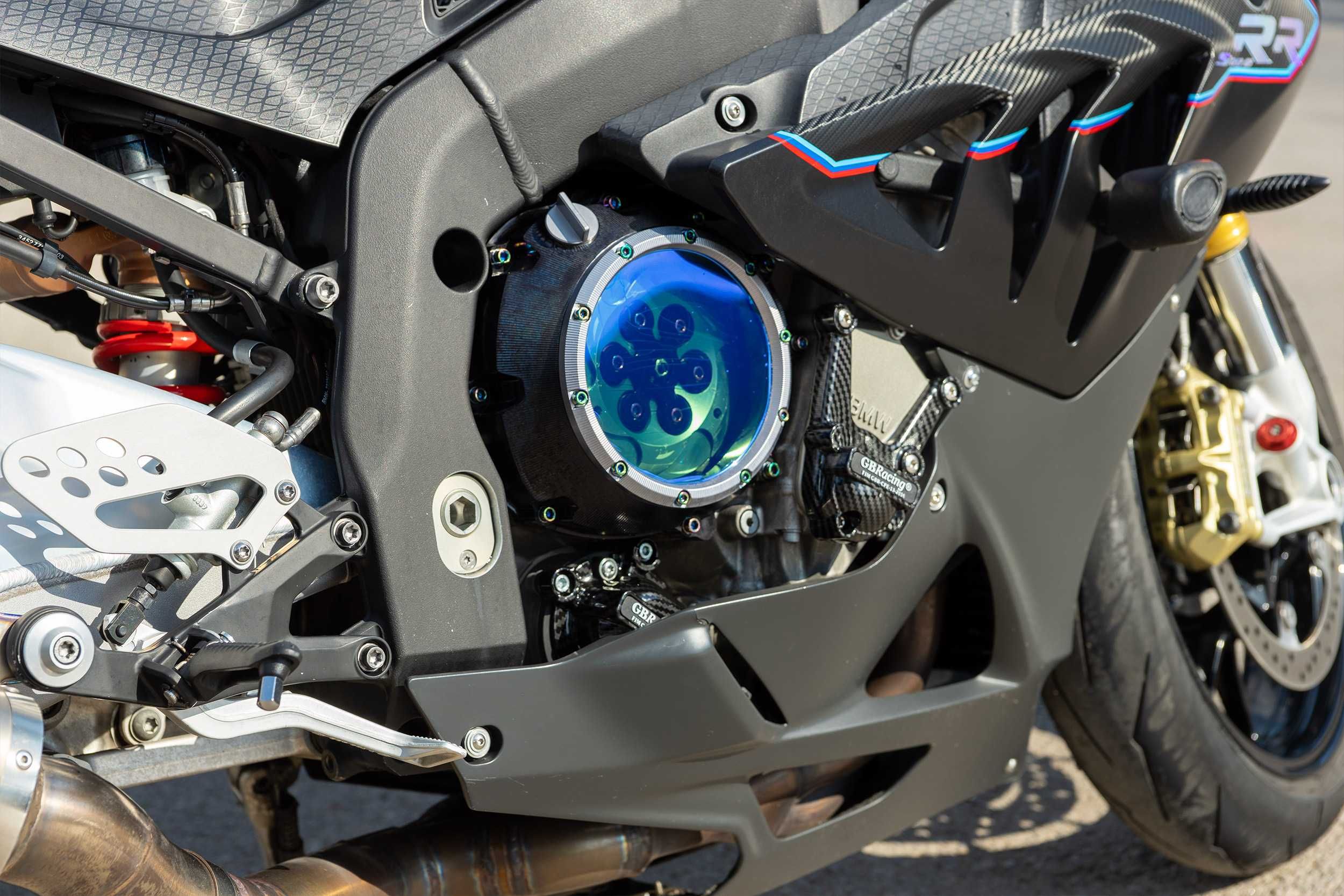 BMW S1000RR - 2-ра генерация / 2013г. / 195 кс.
