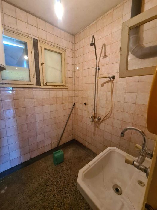 ТРИСТАЕН апартамент с ГАРАЖ в кв. Овчарски, гр. Хасково