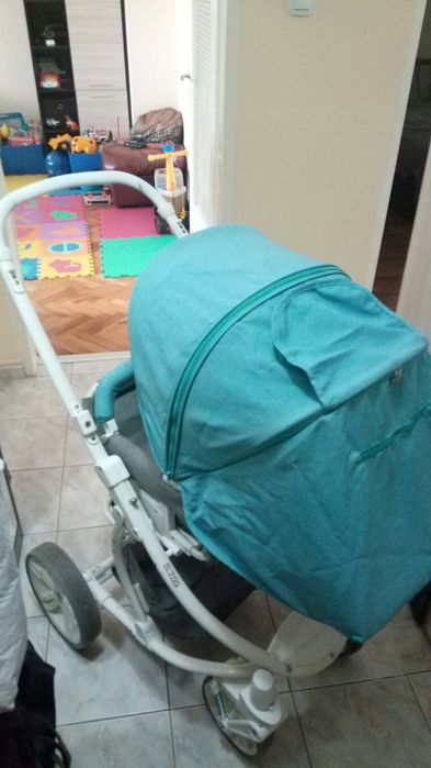 бебешка количка лорели s-700 с кош за новородено