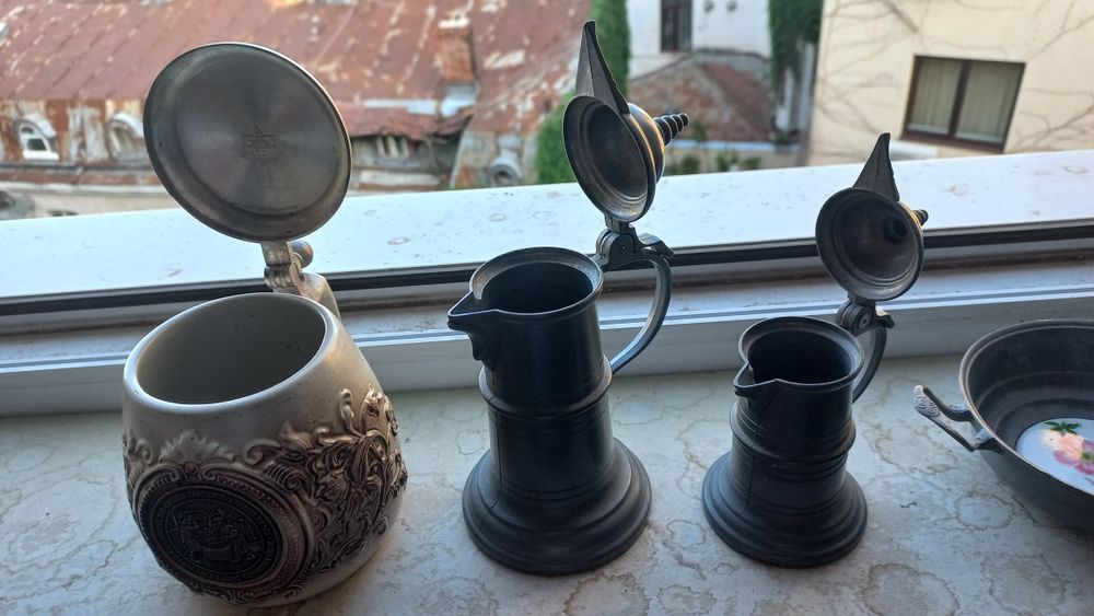 Halbe vechi cu capac din zinc/portelan