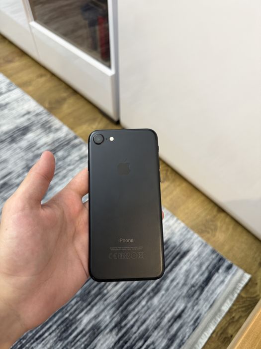 IPhone 7 в хорошем состоянии