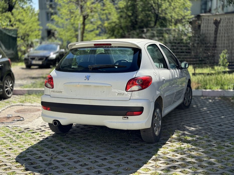 Vand peugeot 206- plus 1.4 i