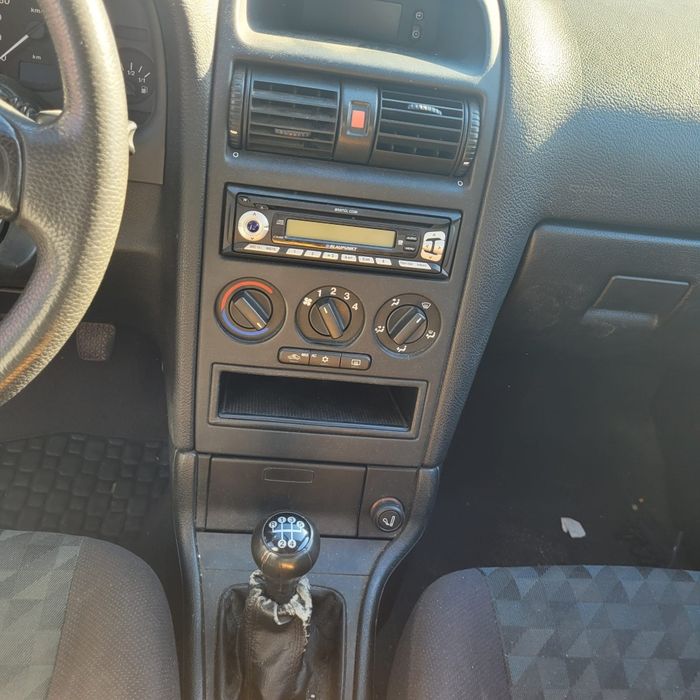 Vând Opel Astra G