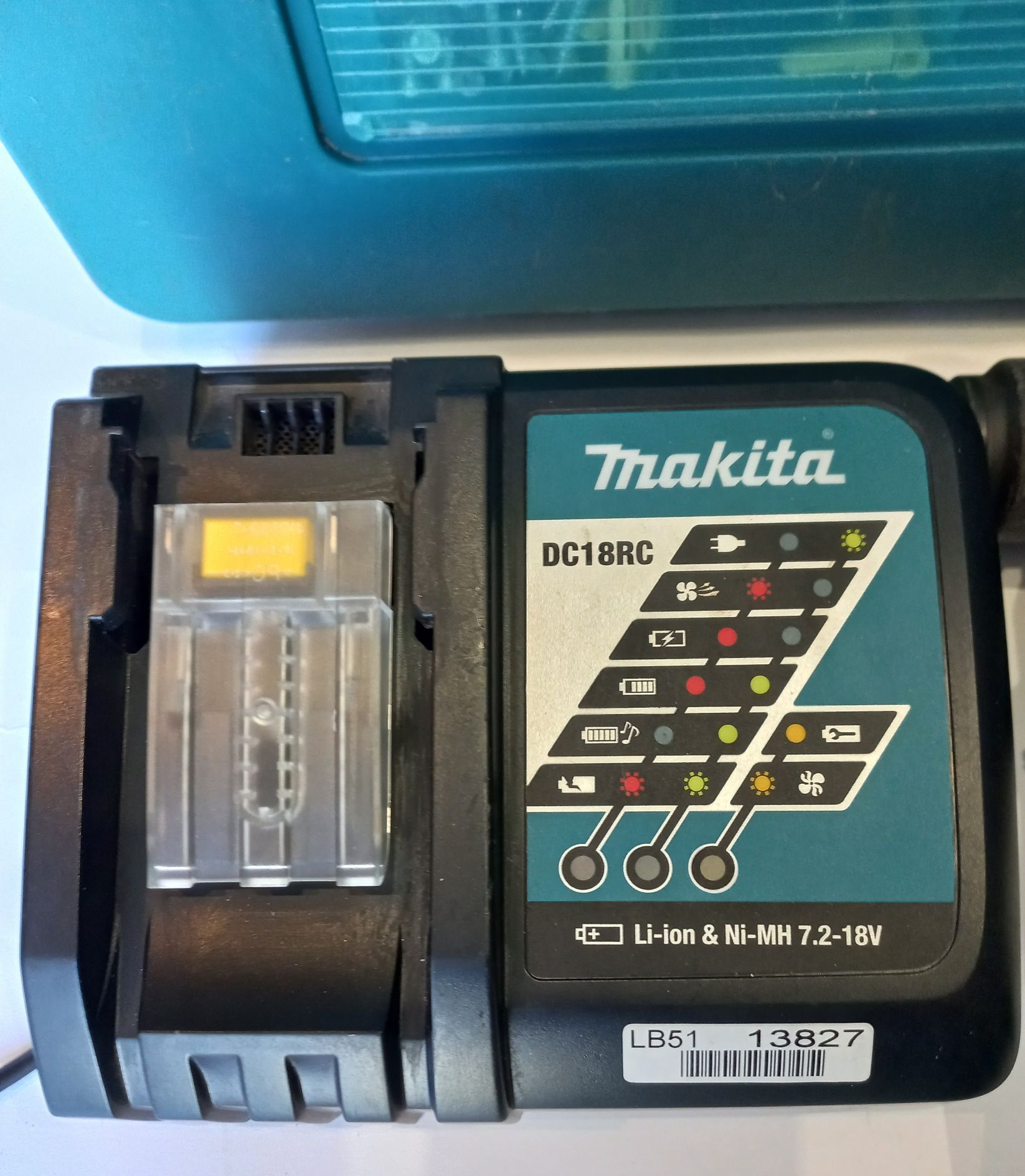 Перфоратор Акумулаторен Makita BHR162