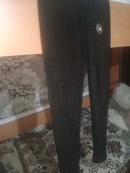 Штаны на девочку ( 10-12 лет )