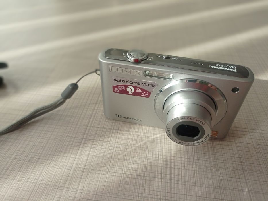 Фотоапарат Panasonic DMC-FS42
