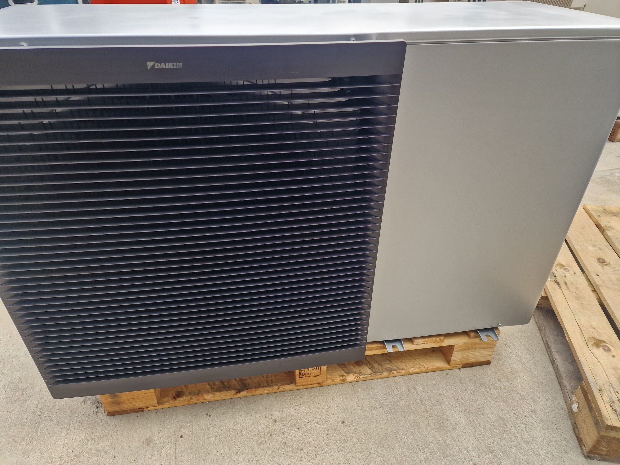 Нова Термопомпа Моноблок 11kw Daikin Altherma 3 M EDLA11