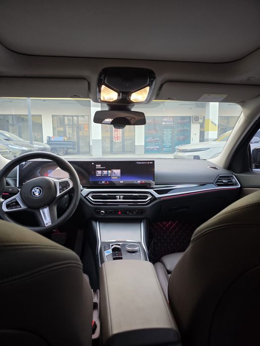 BMW i3 eDrive 35L 2024