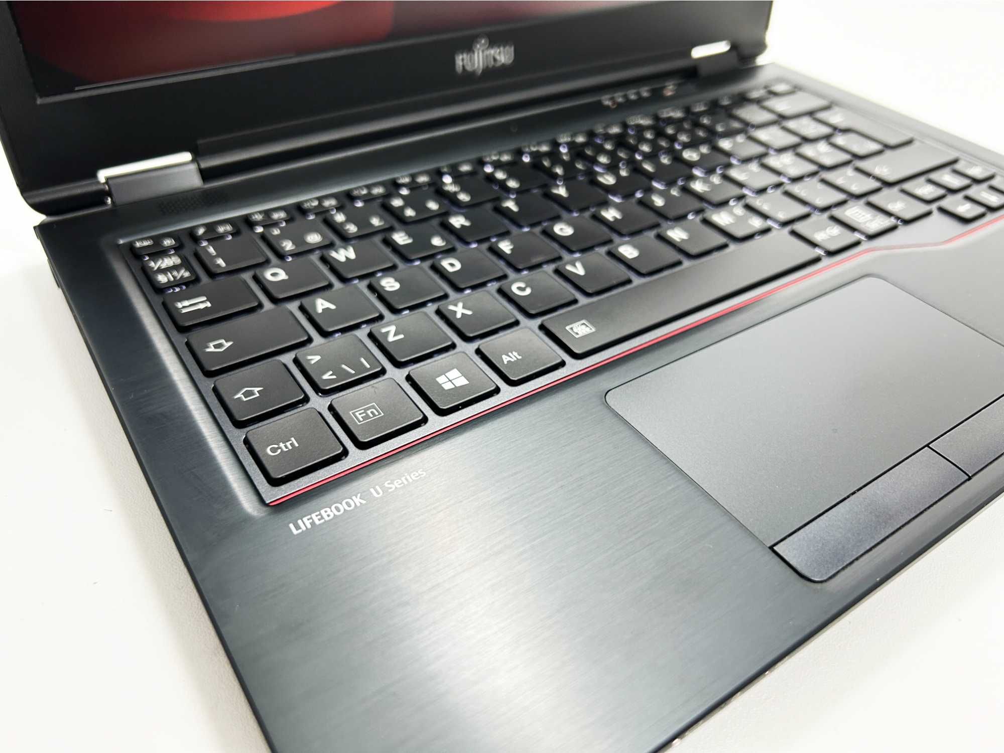 Laptop Fujitsu i5 FHD taste iluminate CA NOU. Made in JAPAN slim