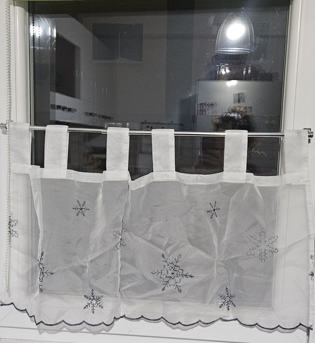 Perdea scurta diverse modele