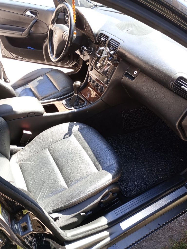 Mercedes Benz 200