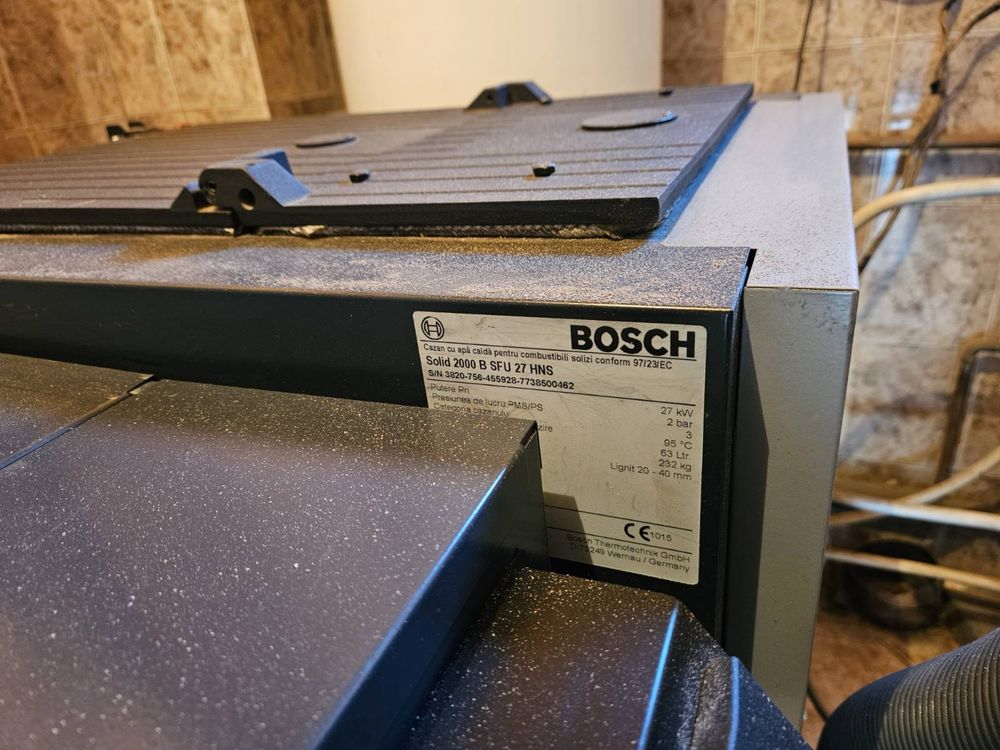 Bosch Solid 2000 B HNS 27 триходов котел