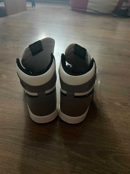 Air Jordan 1 high moca mărime 40