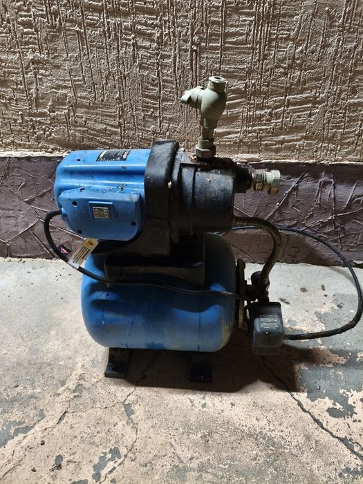 Насос вакуумный.