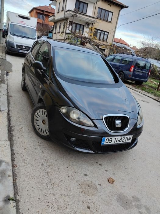 Продавам Сеат Алтеа