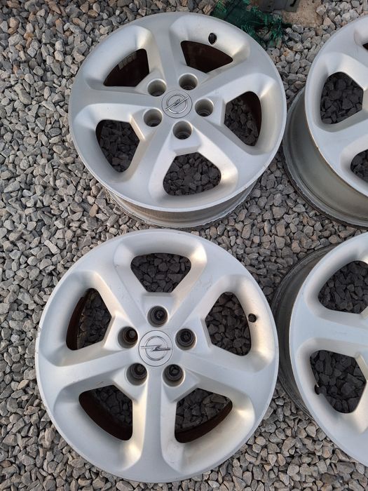 5x110..16 цола. 6j ET44 оригинални Опел