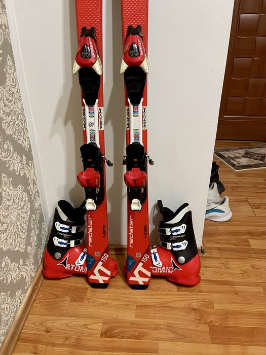 Schiuri 150 cm atomic xt cu clapari set