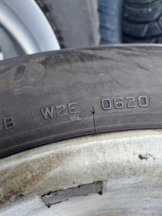 Set 4 anvelope Bridgestone blizzak 235 55 R17 ci125