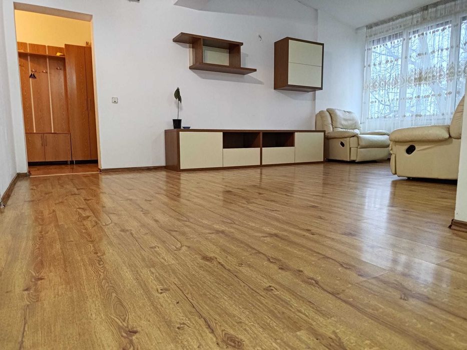 Apartament spațios de 4 camere, mobilat – Câmpia Turzii