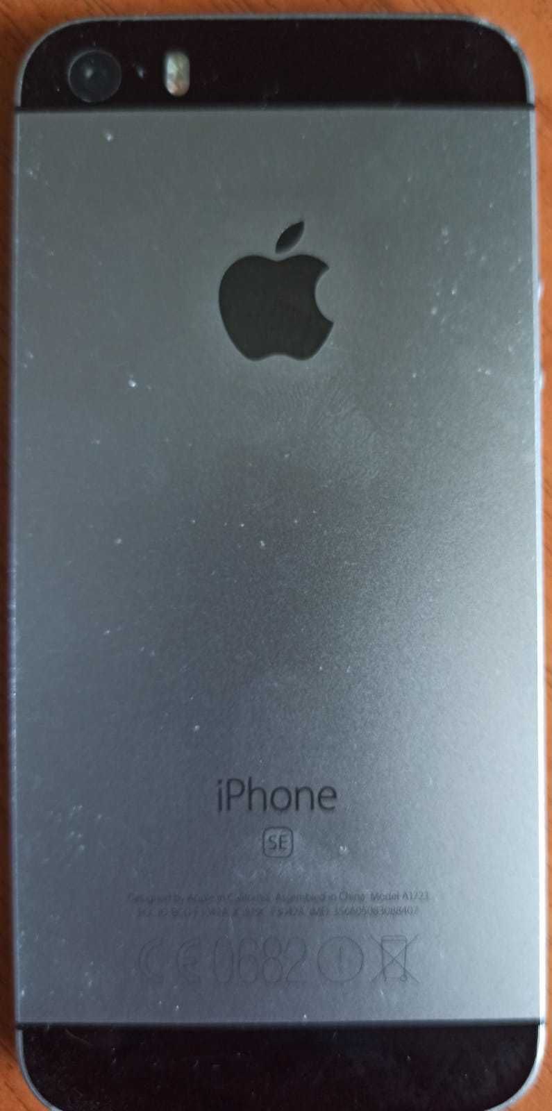 Продам IPhone SE