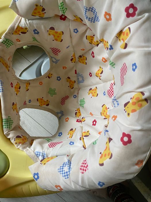 Проходилка в отлично състояние с музика