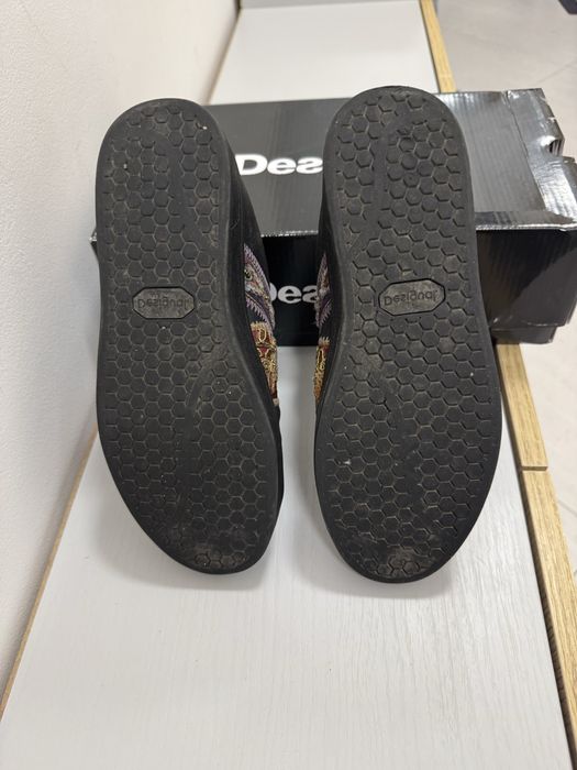 Кецове DESIGUAL Бохо стил