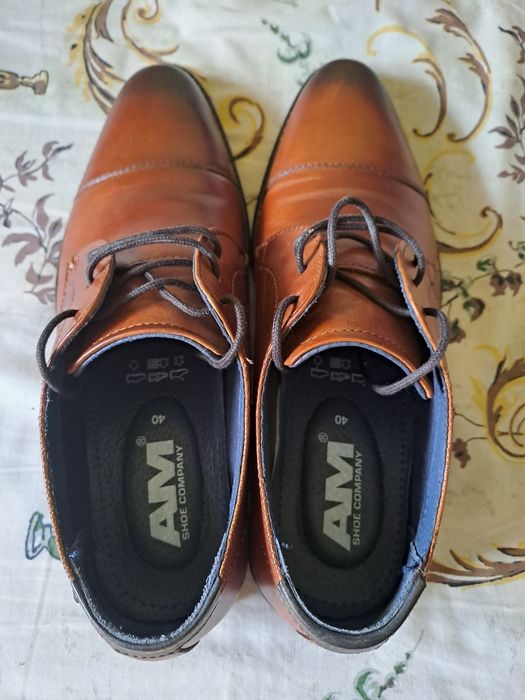 OKAZIE!!!  Pantofi eleganti din piele de calitate superioara,noua nr 4