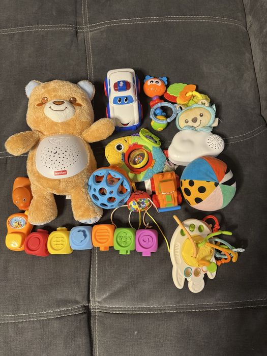 Лот бебешки играчки