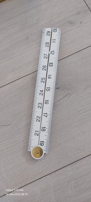 Vând riglă reglabilă