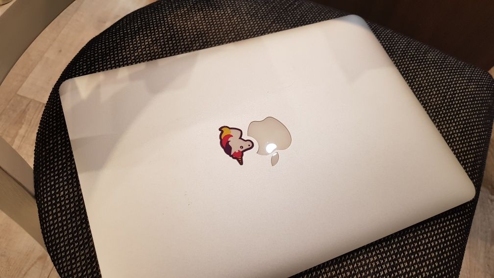 Macbook Air 13 инча