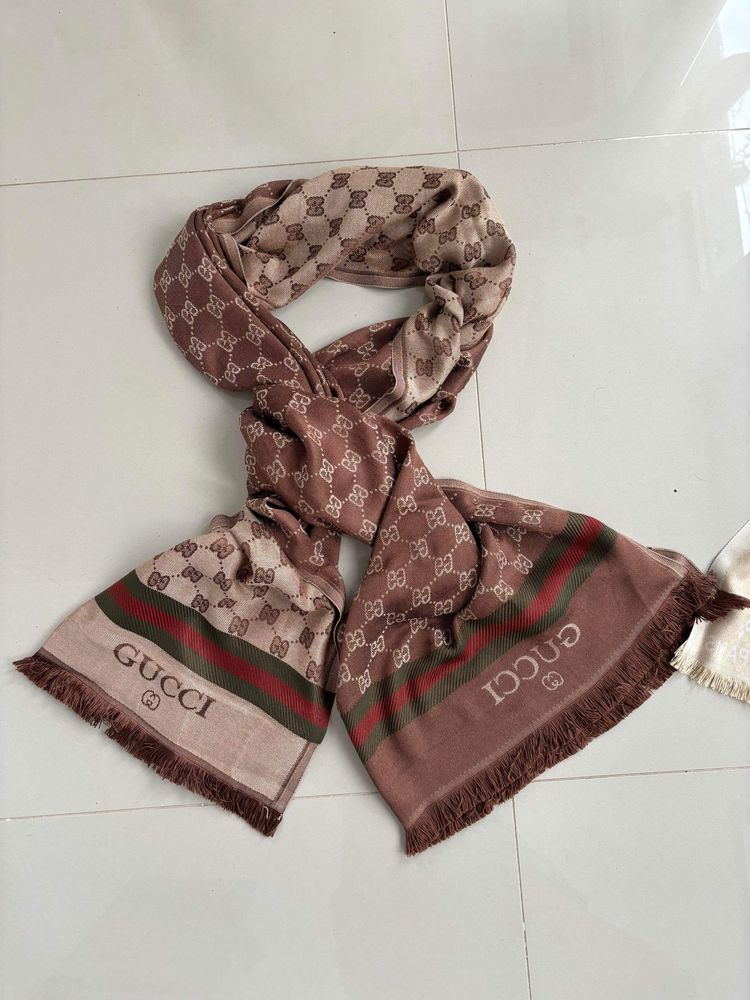 Esarfa Louis Vuitton / Burberry / Gucci