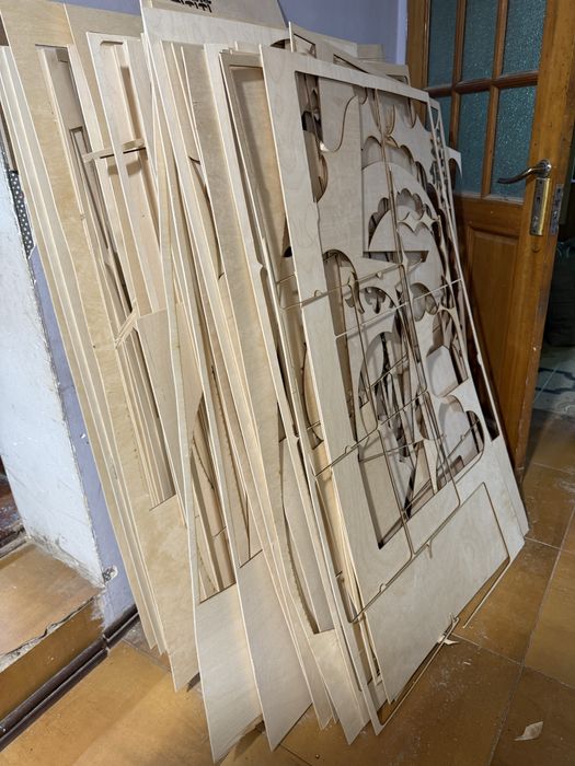 Отдам бесплатно остатки фанеры