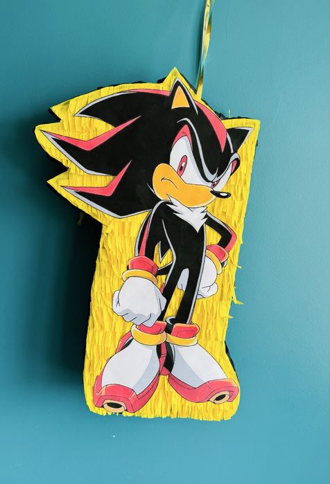 Шадоу пинята Черен Соник Shadow