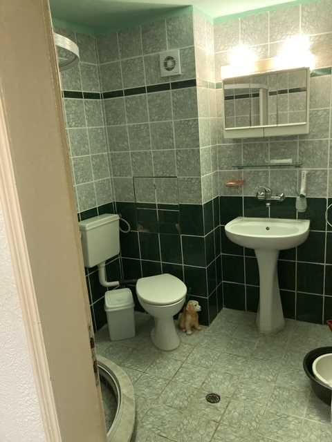 Дава се под наем Двустаен апартамент в Бургас, Лазур - 66 кв.м за 375 € - Снимка #3