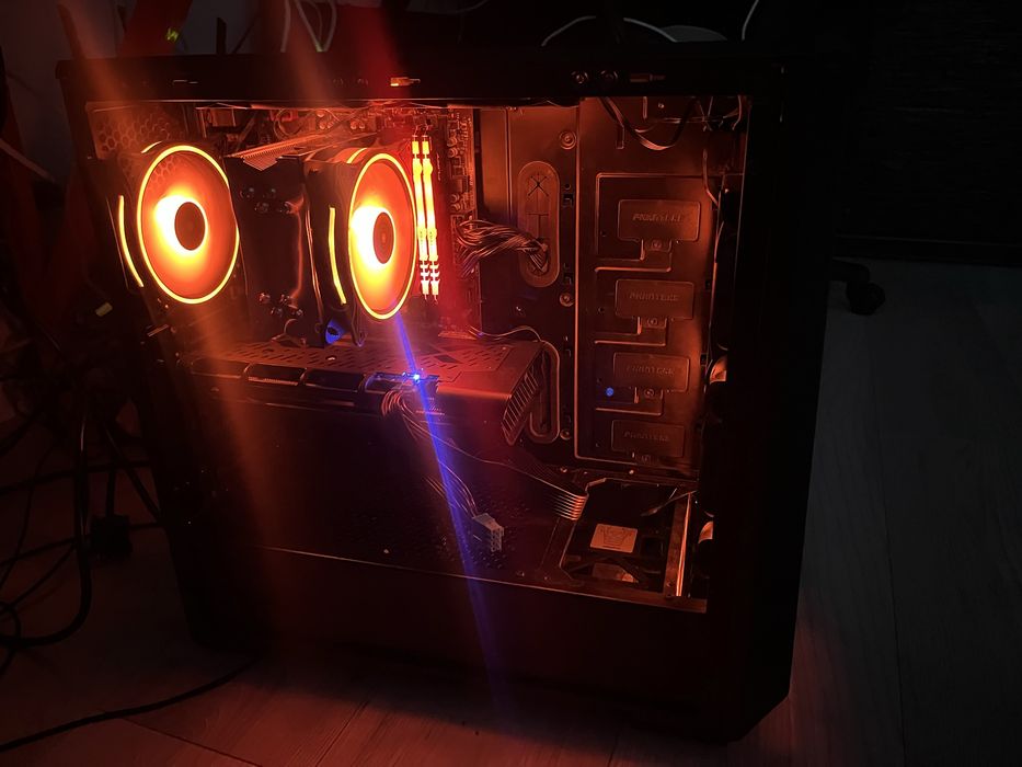 Vand pc gaming Ryzen 7 3800x cu RX5600XT