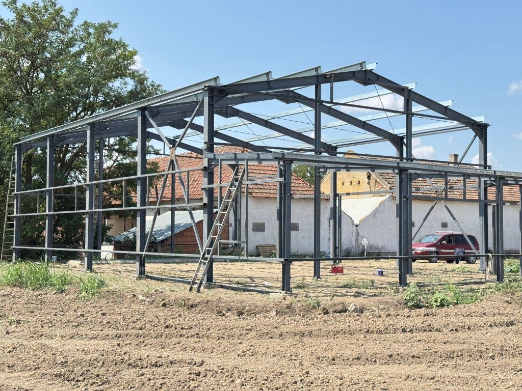 Vand și construiesc o gama larga de hale sau structuri metalice noi ne
