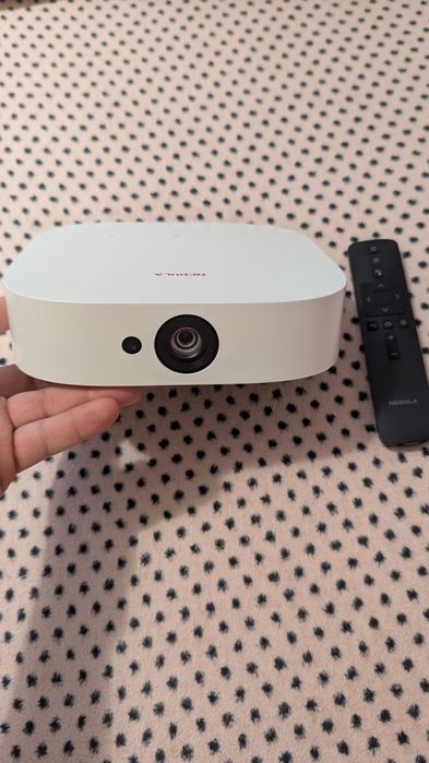 Anker Nebula proiector