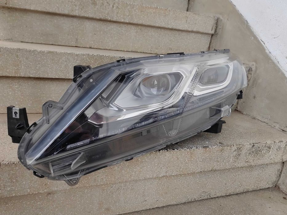 Фар Mitsubishi Eclipse Cross FULL LED ляв / Фар Митсубиши Еклипс Крос