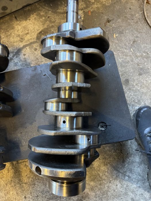 Колянов вал OM642 мерцедес