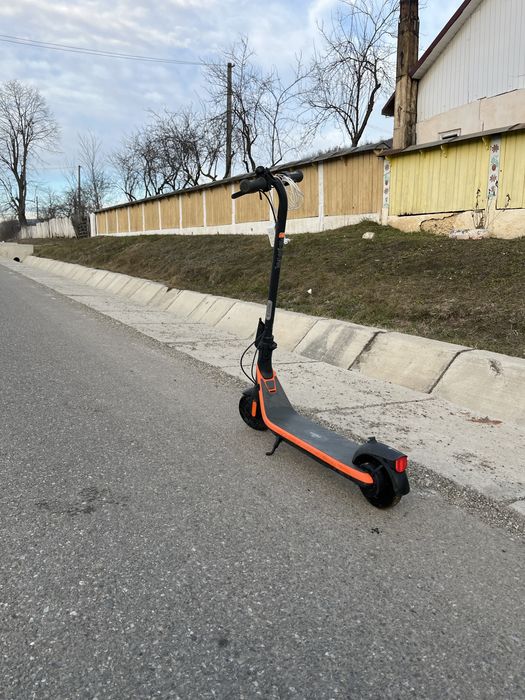 Trotineta electrica ninebot