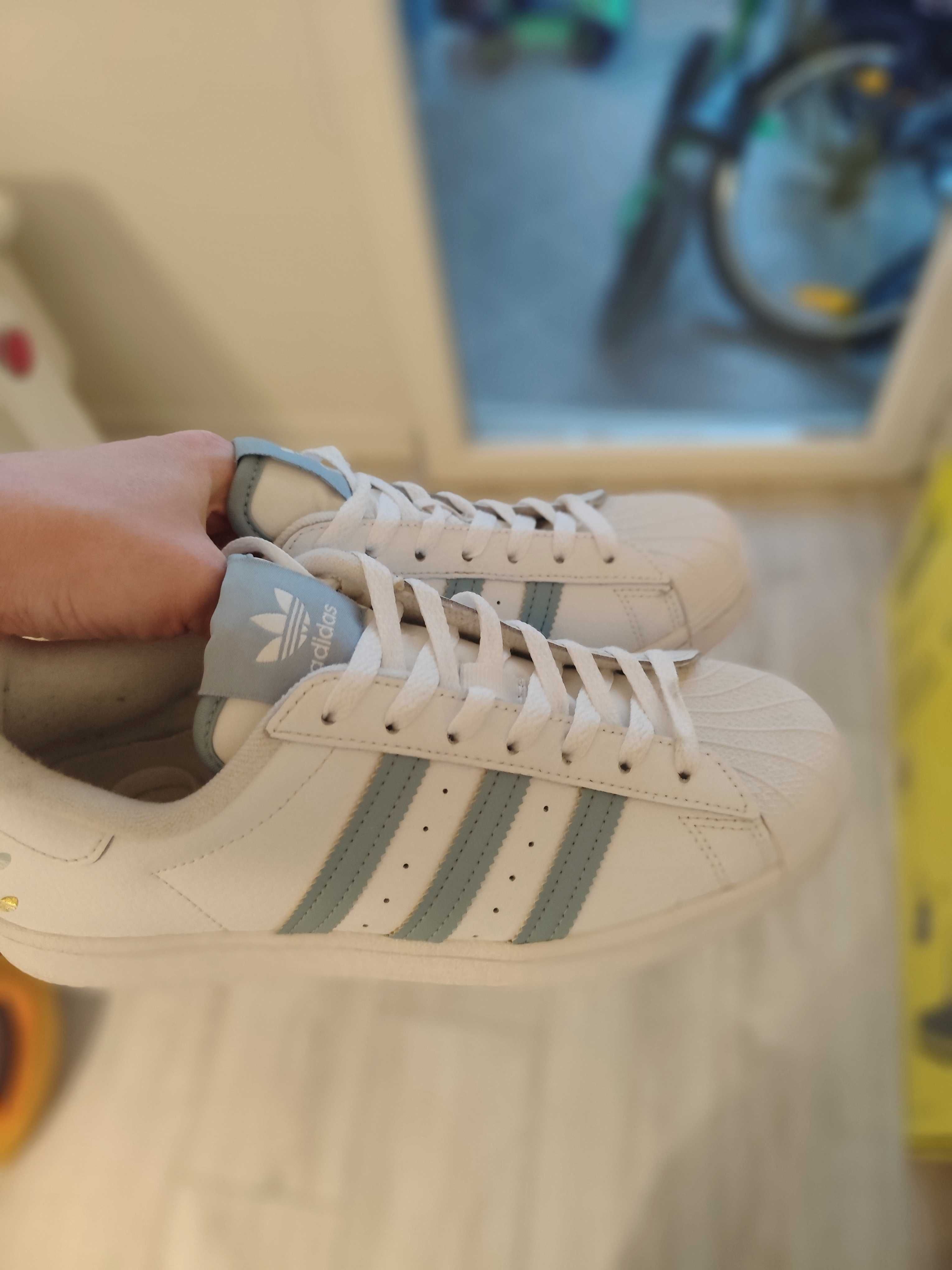 Маратонки Adidas