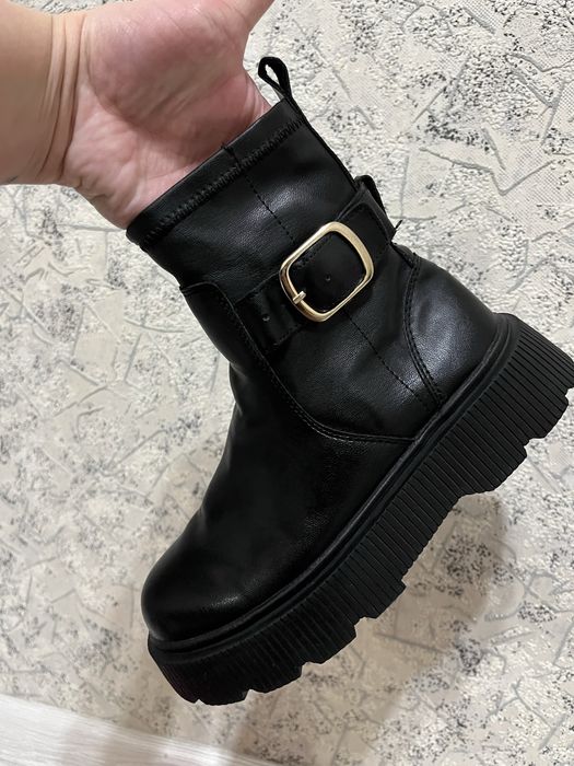Сапоги на девочку zara размер 35