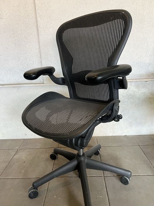 Herman Miller Aeron size B