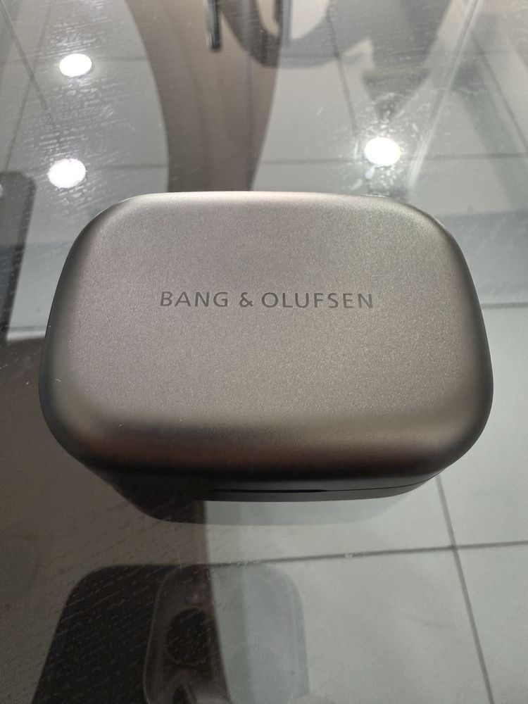 Bang & olufsen EX 2025