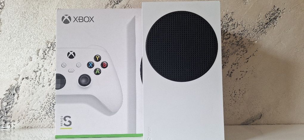 Xbox Series S Чисто нов!