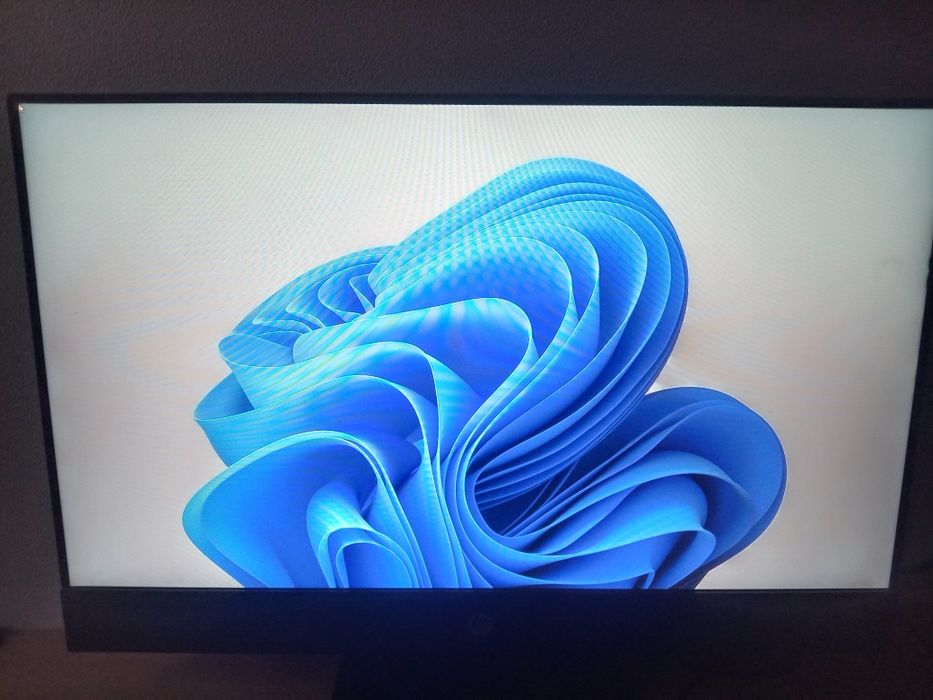 Моноблок HP all in one 440 g5