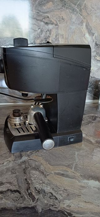 Кафе машина с ръкохватка