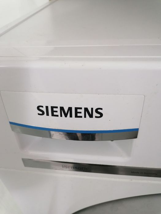 Vând mașina de spălat Siemens extra class, capacitate 8 kg, 1400