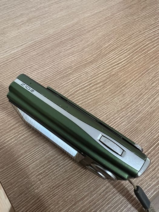 Фотоапарат Fujifilm Finepix, 7,2 Mp (+подаръци)